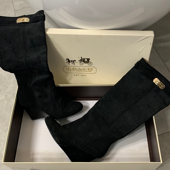 COPY - Coach boots - Picture 1 of 2